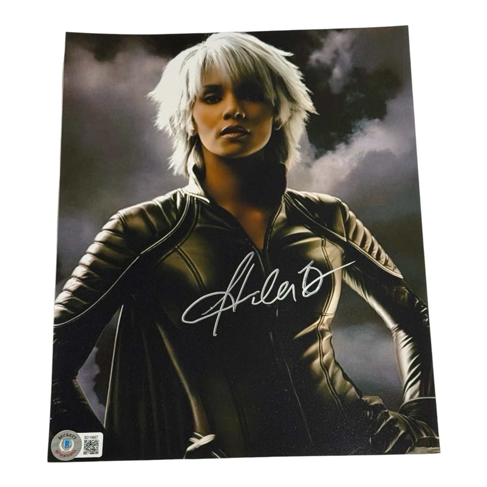Halle Berry — Halle Berry X-men Signed Photo 8x10 Beckett BAS Certified Autographed Marvel