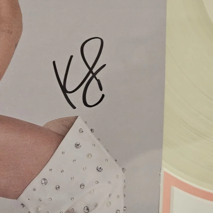 Kesha autographed . Period Dot LP Cum For Me Cloudy Vinyl SIGNED Insert JSA COA, изображение 2