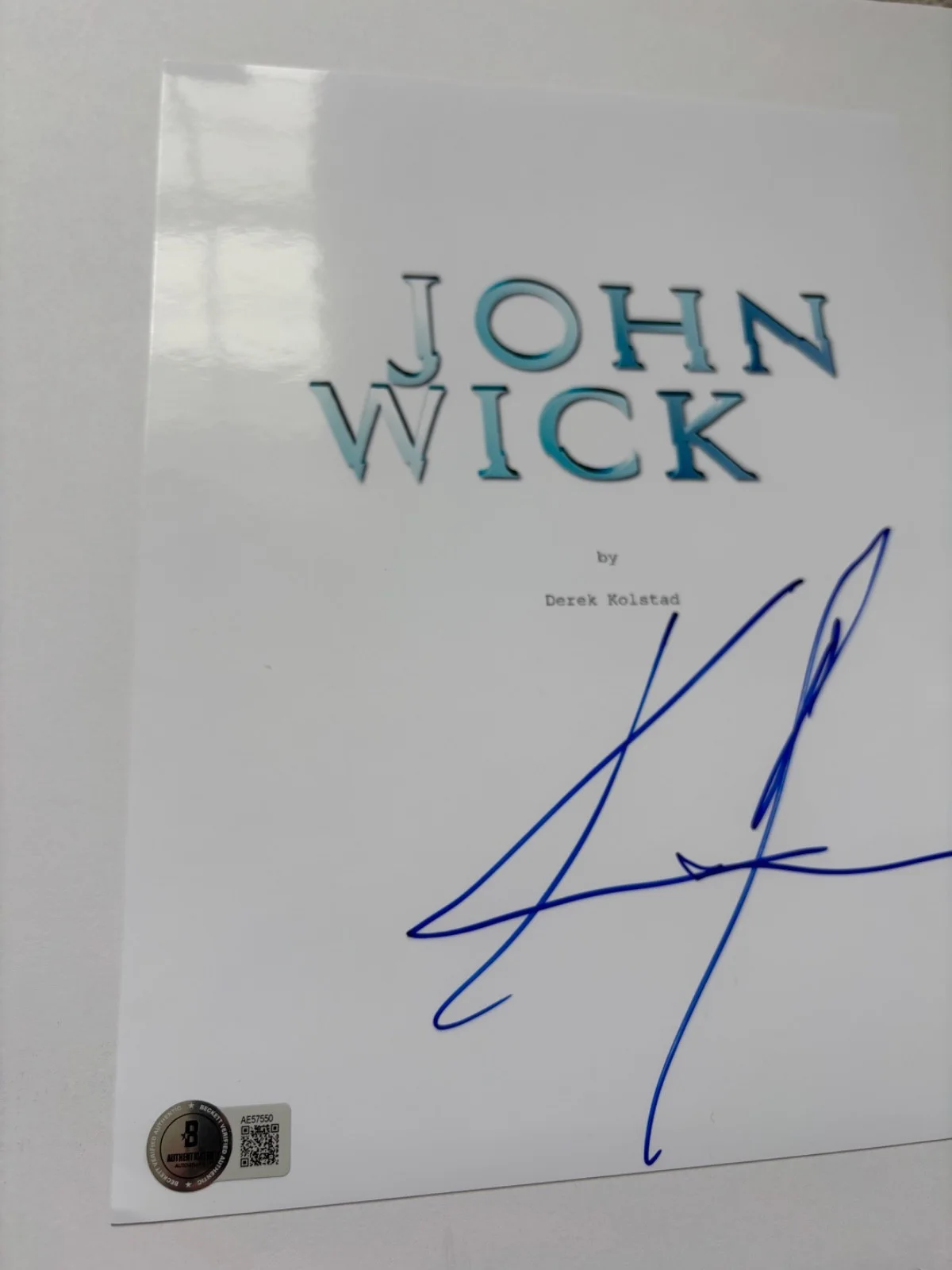 KEANU REEVES SIGNED JOHN WICK MOVIE SCRIPT COVER DOGSTAR MATRIX ACTOR BAS, image 3
