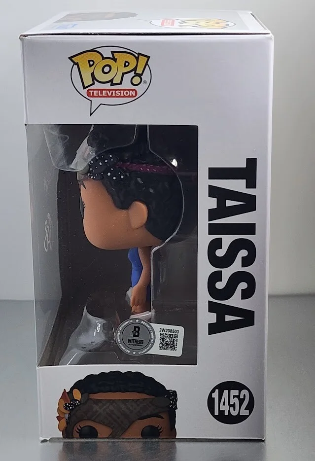 Jasmin Savoy Brown — Jasmin Savoy Brown Autographed Signed Yellowjackets Taissa Funko #1452 BECKETT, изображение 2