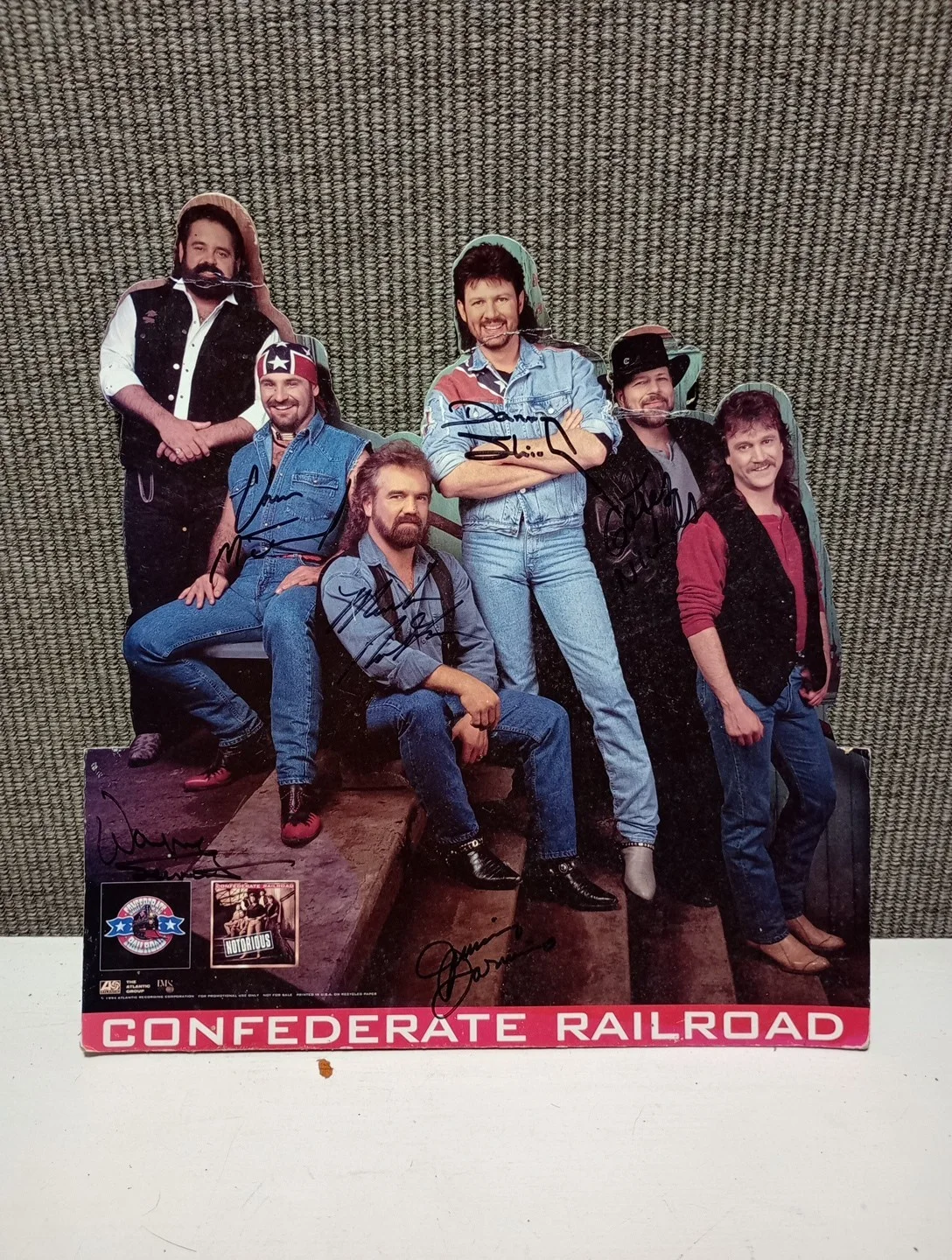 Confederate Railroad Signed stand up promotional poster Signed By All 6..., изображение 2