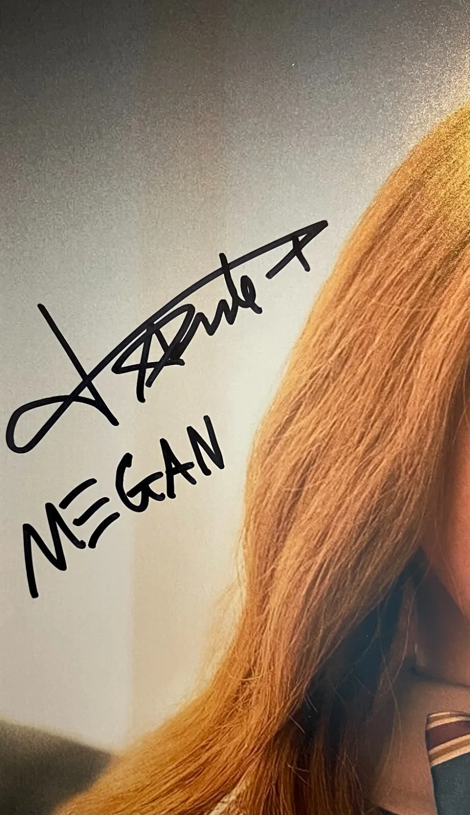 Amie Donald — Amie Donald Autograph Signed M3GAN 12x18 Movie Framed Movie Display - JSA COA, изображение 2