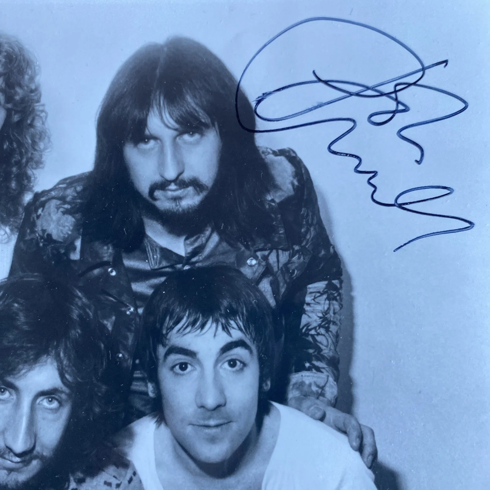 John Entwistle — John Entwistle Signed Photo 8x10 The Who Rock Collectible at Club Bene 2/1/96, изображение 2