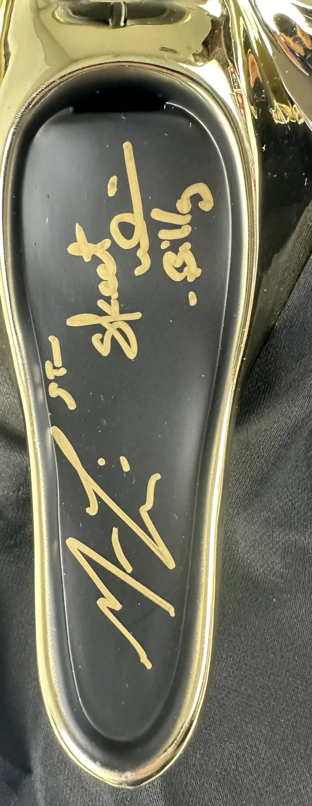 Matthew Lillard — Matthew Lillard Skeet Ulrich signed chrome Ghostface Scream mask autograph BAS 0, image 2