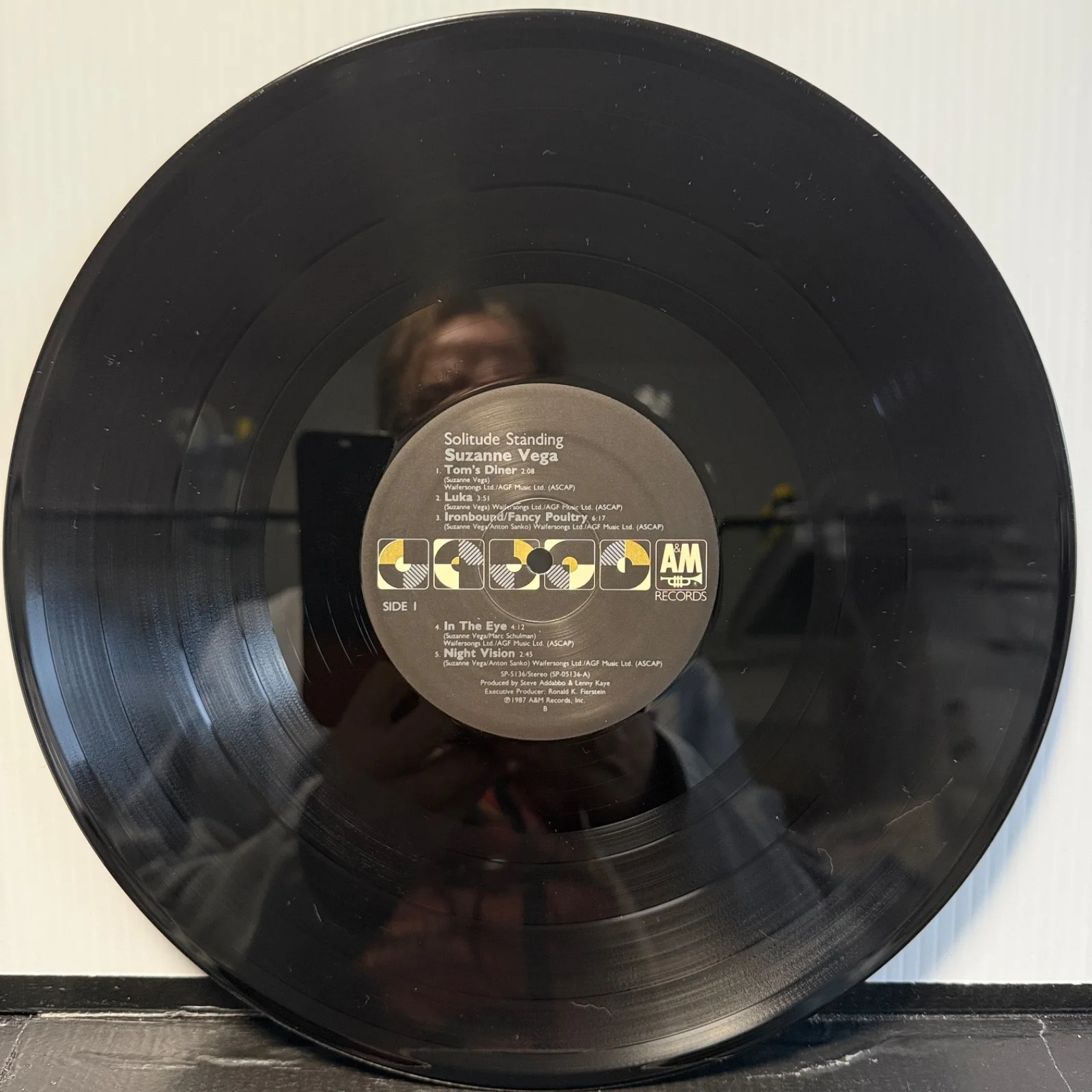 AUTOGRAPHED - SUZANNE VEGA "Solitude Standing" TRANSLUCENT vinyl record US PROMO, image 5