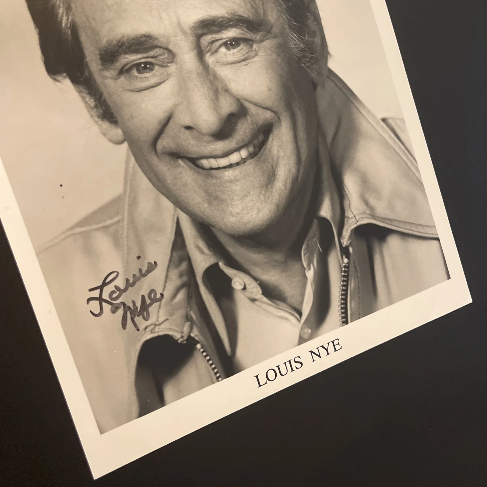 LOUIS NYE Famous Actor: Hand Signed Original Celebrity Photo 8 x 10” / KSK, изображение 4