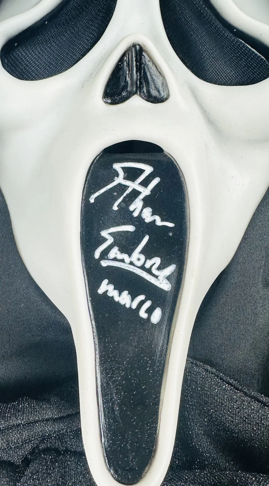 Ethan Embry — Ethan Embry signed Ghostface Scream 25th anniversary mask autograph Marco BAS 02, image 2