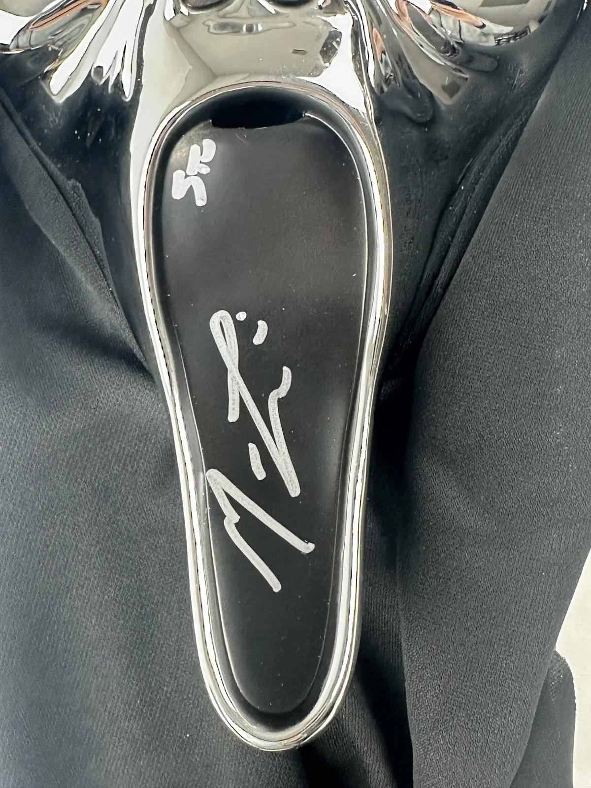 Matthew Lillard — Matthew Lillard signed chrome Ghostface Scream mask autograph Stu Macher BAS 607, изображение 2