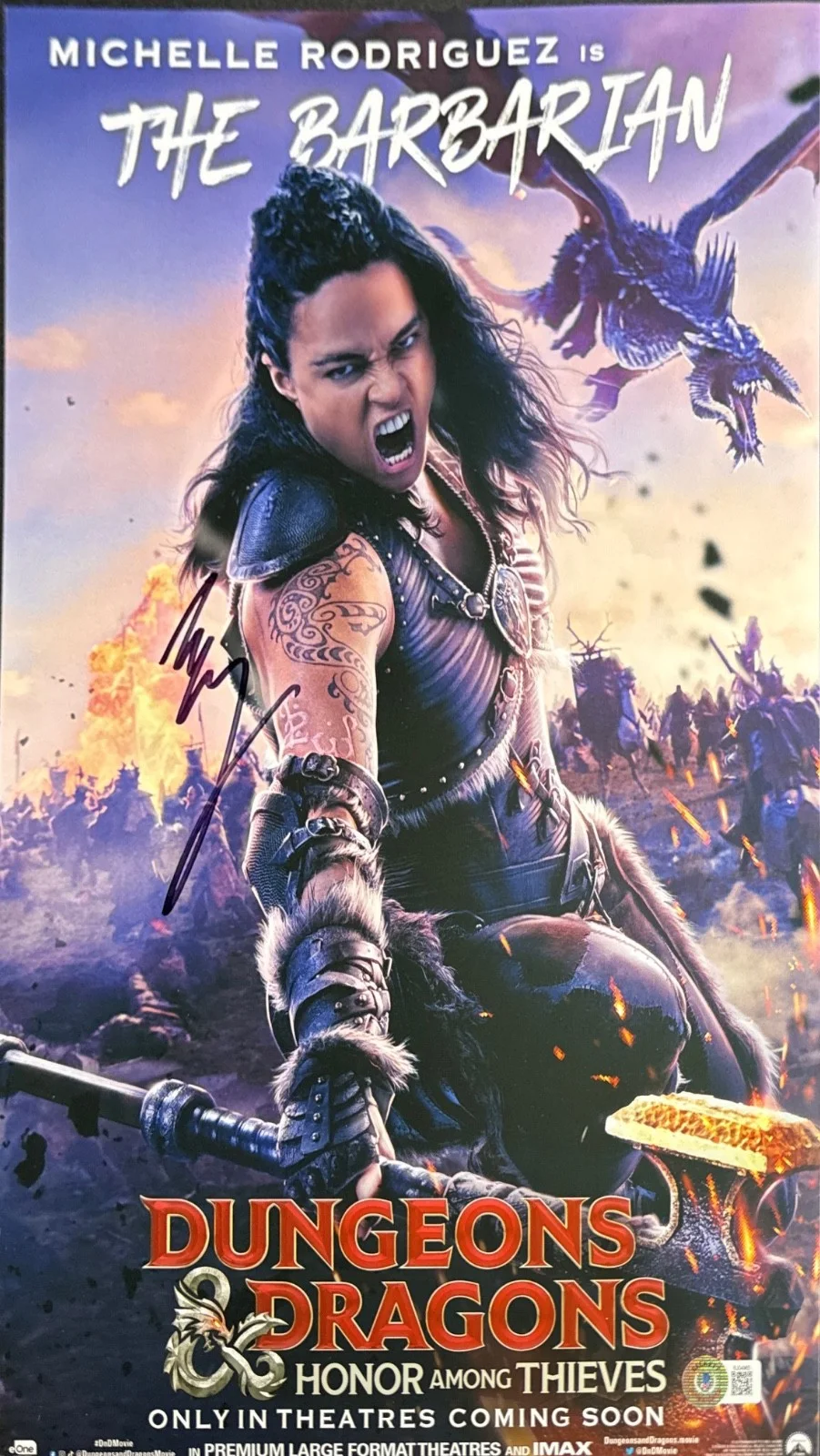 Michelle Rodriguez — Michelle Rodriguez Signed 11x17 Dungeons & Dragons Movie Poster BAS BJ04970, изображение 2