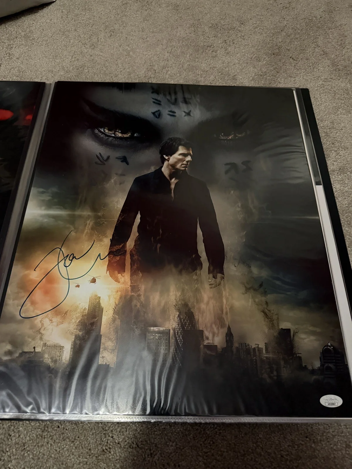 TOM CRUISE — TOM CRUISE SIGNED AUTOGRAPH 16x20 PHOTO JSA COA RARE