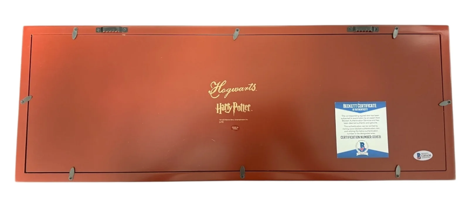 DANIEL RADCLIFFE — DANIEL RADCLIFFE SIGNED HARRY POTTER HOGWARTS EXPRESS TRAIN PLATFORM SIGN BAS, image 3