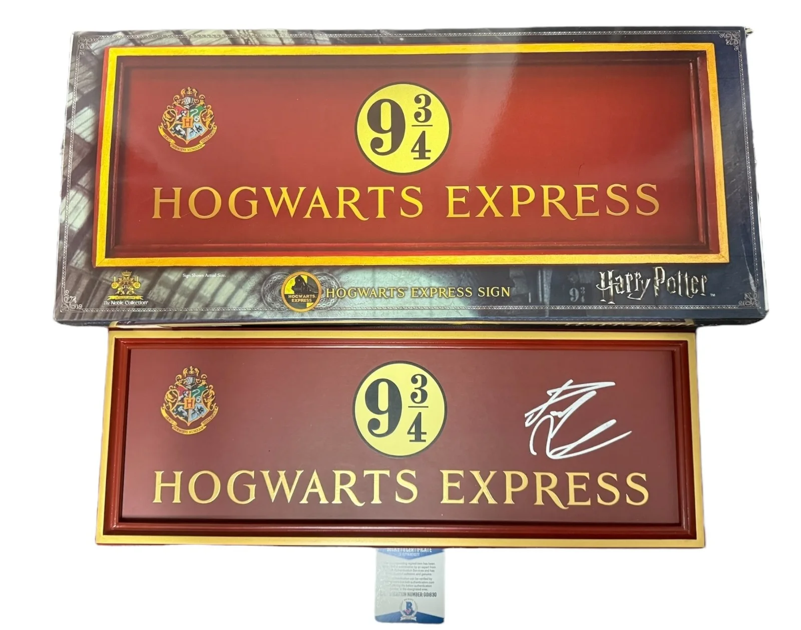 DANIEL RADCLIFFE — DANIEL RADCLIFFE SIGNED HARRY POTTER HOGWARTS EXPRESS TRAIN PLATFORM SIGN BAS, image 2