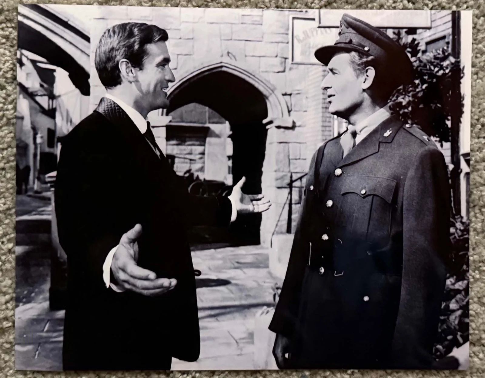 Rod Taylor — The Time Machine 11x17 Mini Poster Signed Rod Taylor Alan Young w/ Photo COA, image 4