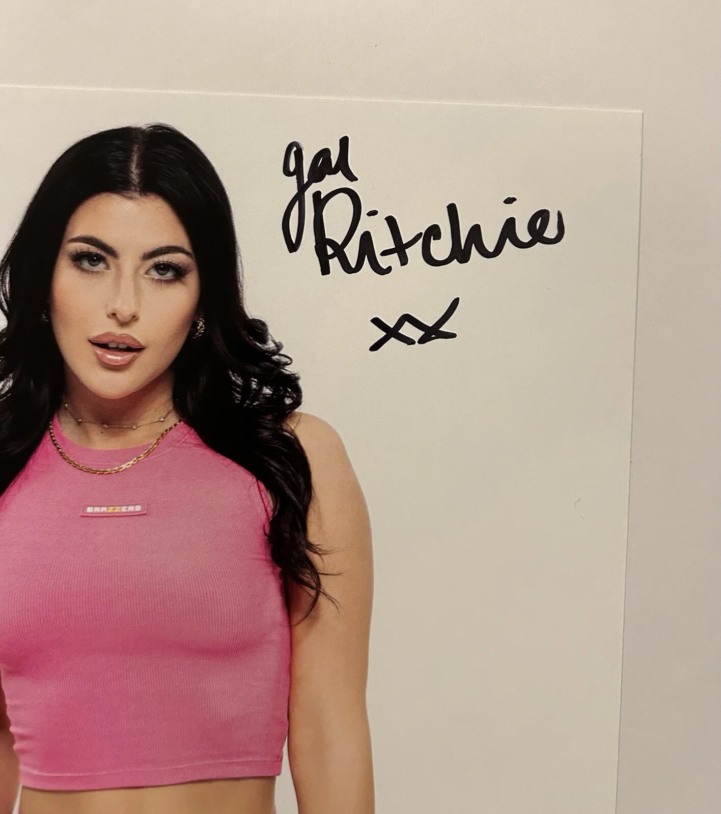 Gal Ritchie — British Adult Star Gal Ritchie 8x10 Autograph Photo Brazzers Star 2025, изображение 2