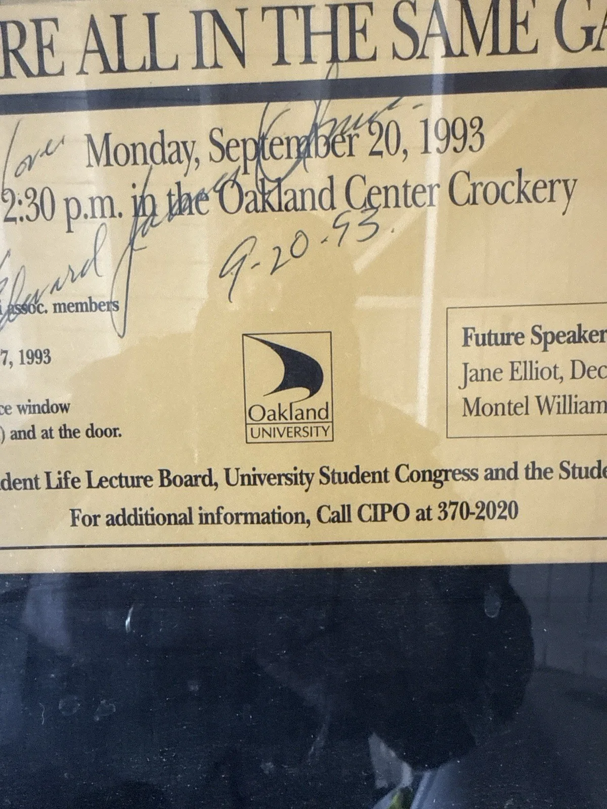 Edward James Olmos Signed 1993 Oakland University Lecture Poster Framed, изображение 3