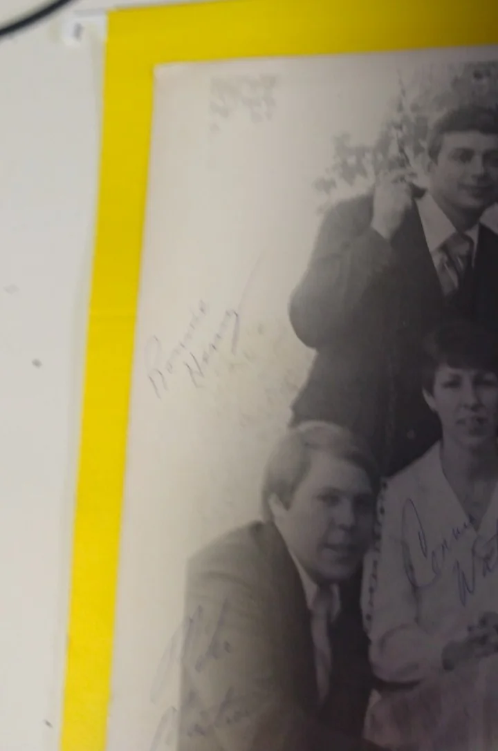 Rare Smoky Mountain Echoes Signed 8x10 Promo Photo – 7 Autographs – Semi‑Gloss, изображение 3