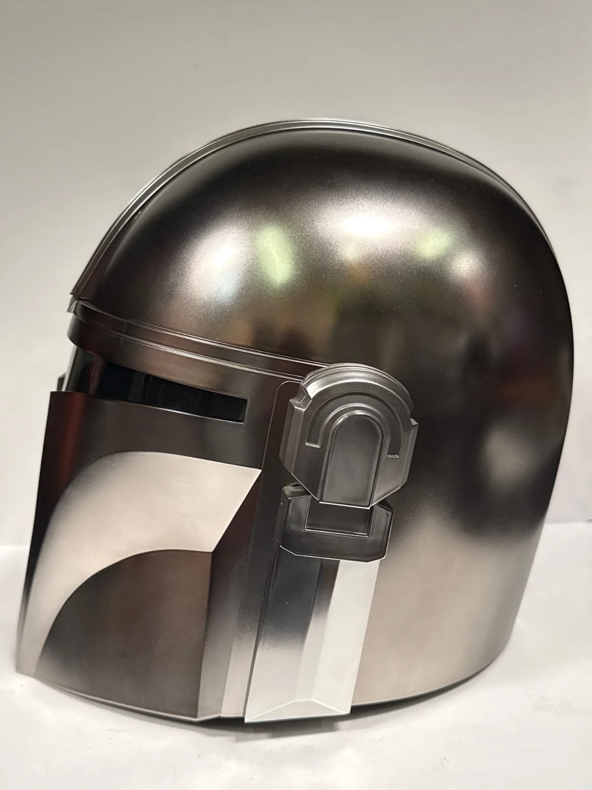 Pedro Pascal — Pedro Pascal Signed Star Wars Black Series The Mandalorian FS Helmet PSA AQ39478, image 5