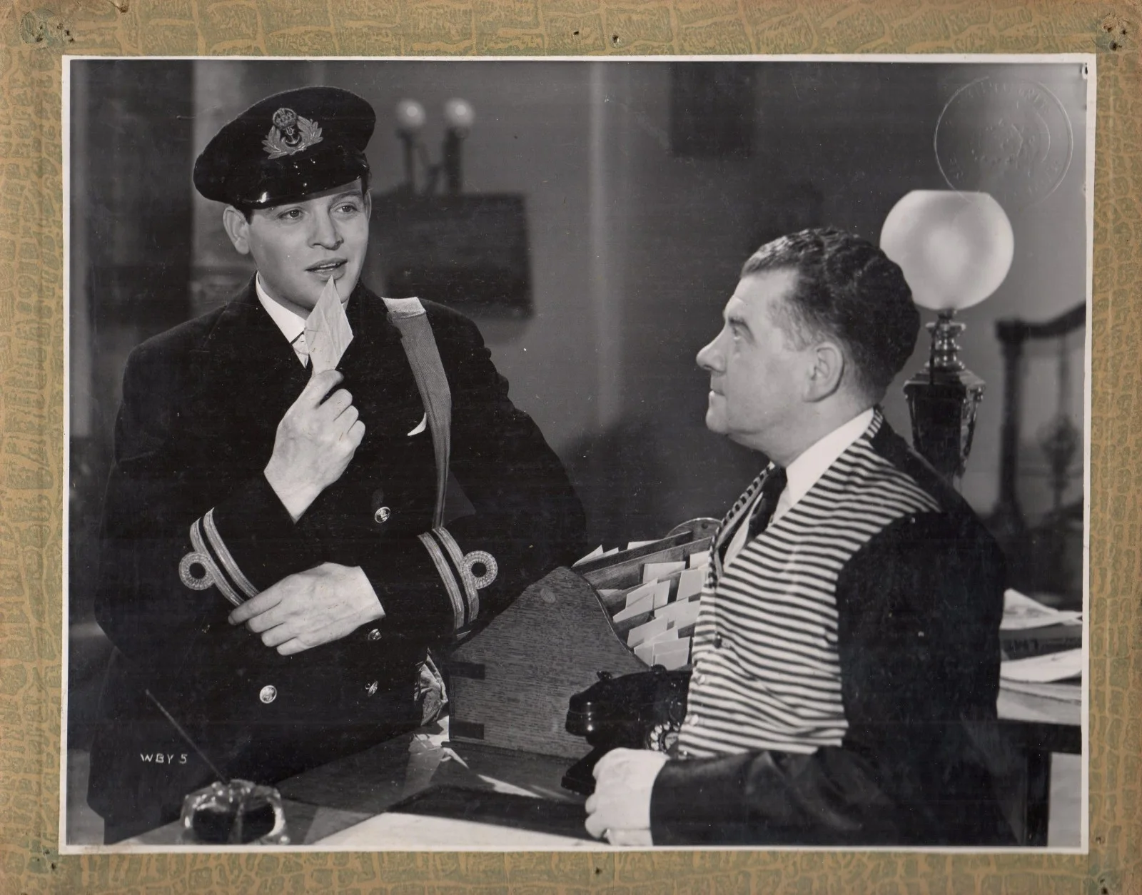 I’LL WALK BESIDE YOU 1943 Richard Bird, Lesley Brook, Percy Marmont 9 STILLS, image 3