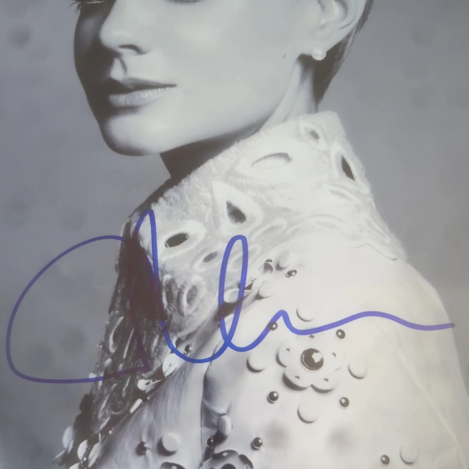 Carey Mulligan — CAREY MULLIGAN SIGNED AUTOGRAPH 8X10 PHOTO - Certificate of Authenticity, image 3