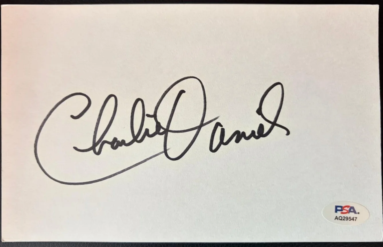 Charlie Daniels — CHARLIE DANIELS SIGNED AUTOGRAPHED INDEX CARD THE DEVIL WENT DOWN TO GEORGIA PSA