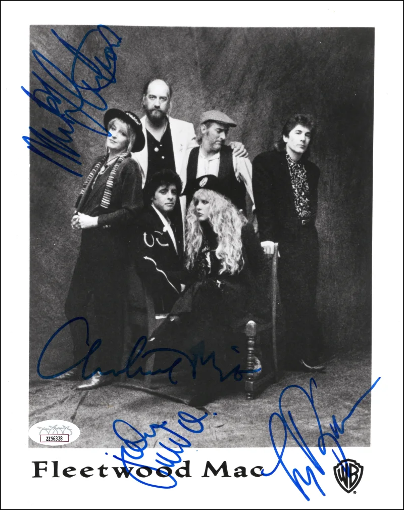 Lindsey Buckingham, Mick Fleetwood, Christine McVie, John McVie — Fleetwood Mac Signed Autograph 8x10 Photo - Mick John Christine McVie + JSA COA