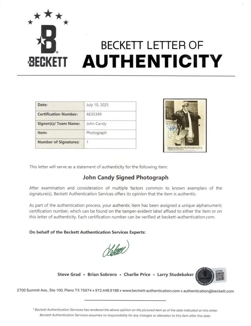 John Candy — John Candy Signed Autograph 8x10 Photo - Armed and Dangerous w/ Beckett COA, изображение 2
