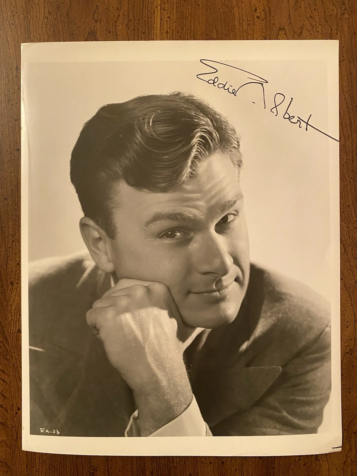 Eddie Albert — Eddie Albert Signed Autographed Photo w/ COA The Fuller Brush Girl Roman Holiday