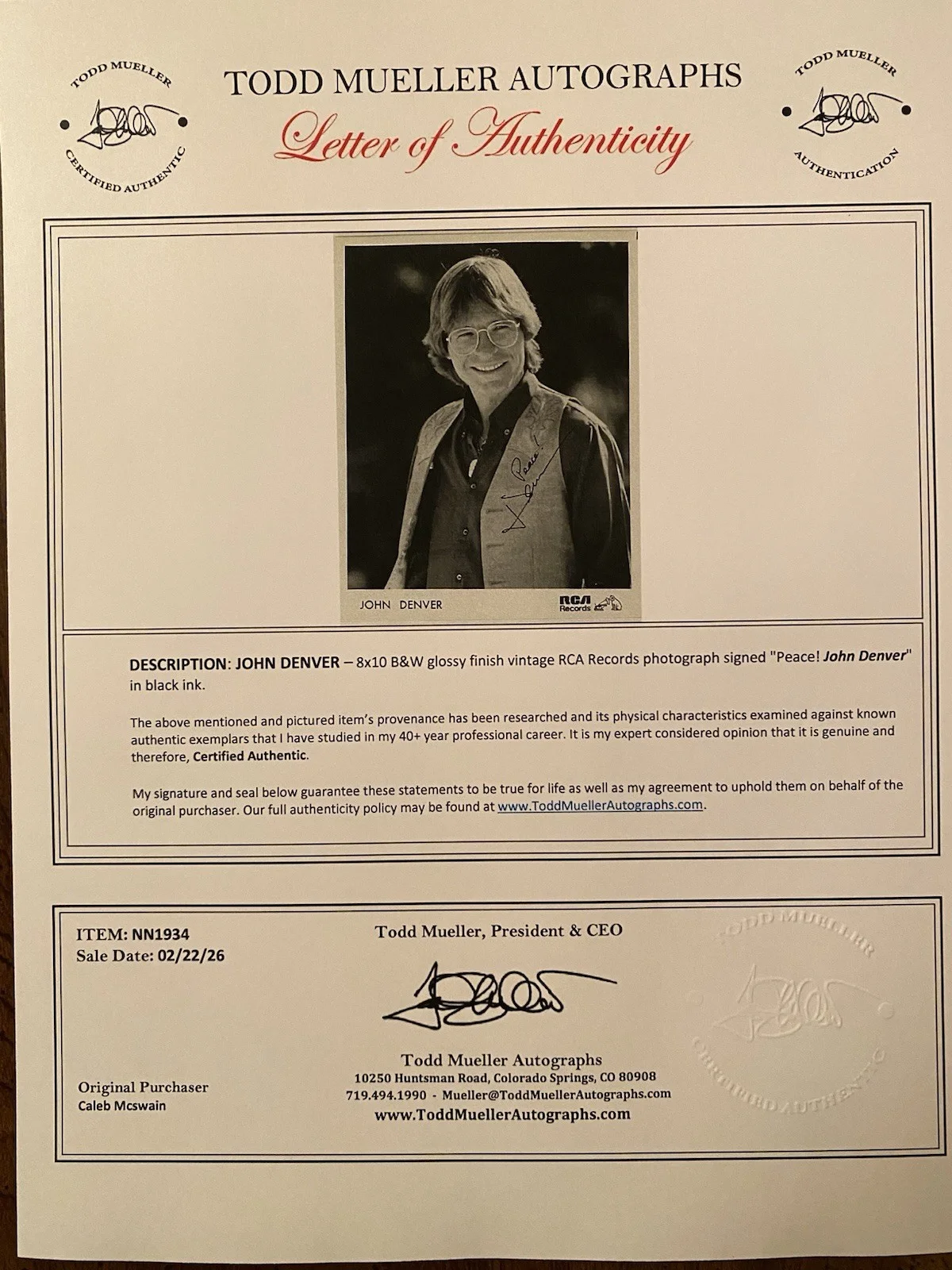 John Denver Signed Autographed Photo With COA Singer Country Roads Annie’s Song, изображение 4