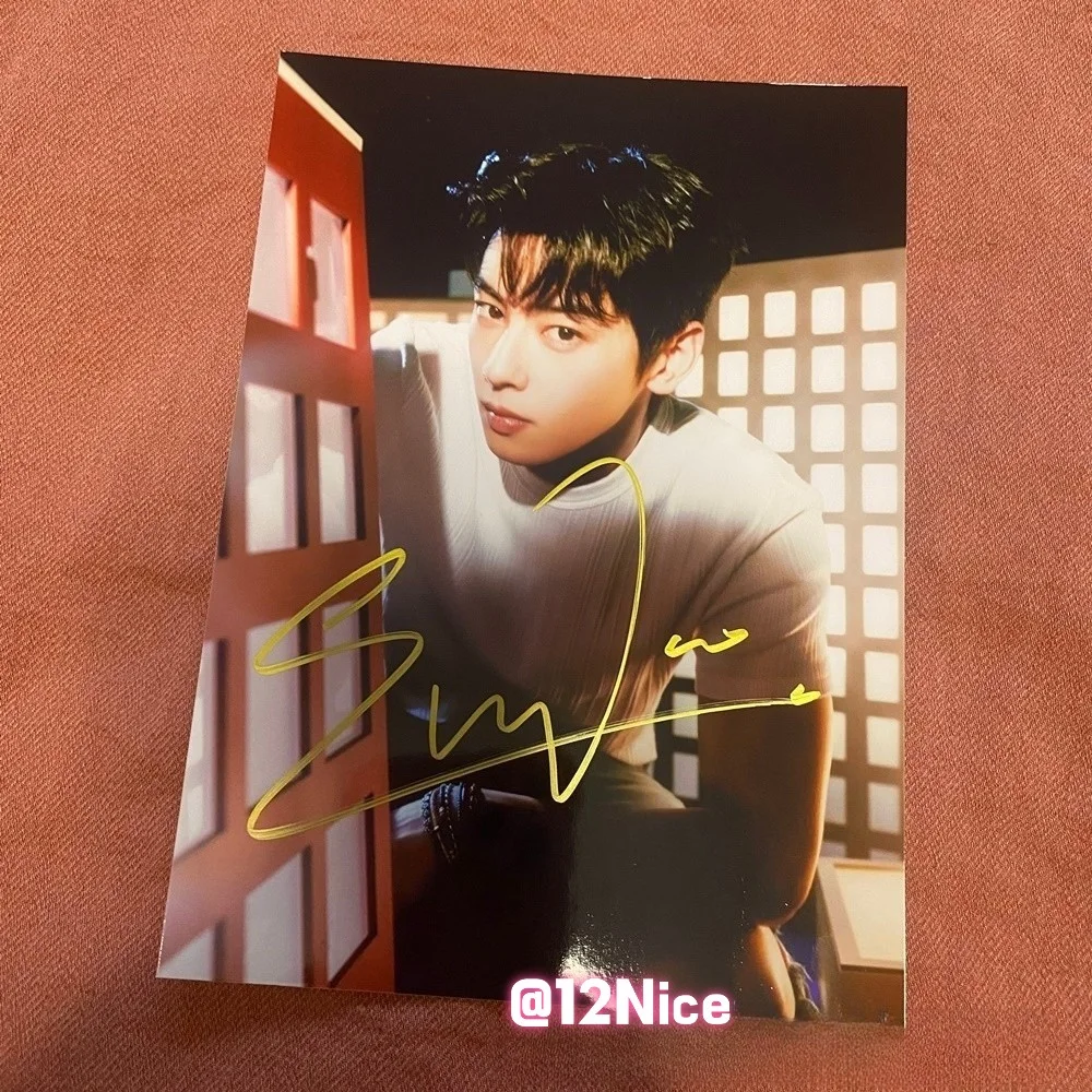 ASTRO Cha EunWoo Autographed Photo ELSE 4*6 Autographs Collectibles 2026B #Nice, изображение 3