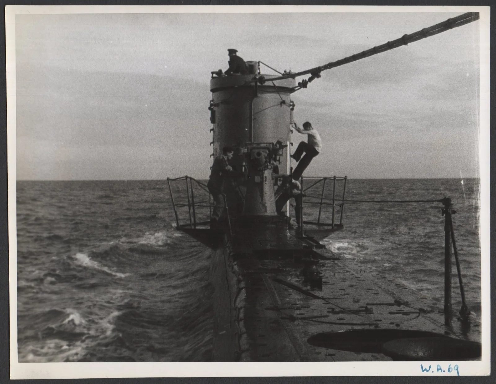 WESTERN APPROACHES 1944 Pat Jackson Crown Film unit Royal Navy 2 STILLS, image 3