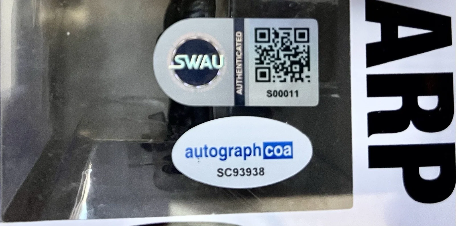 Kurt Russell — Kurt Russell Wyatt Earp Tombstone 851 Signed Funko Pop JSA Letter Graded￼, изображение 3