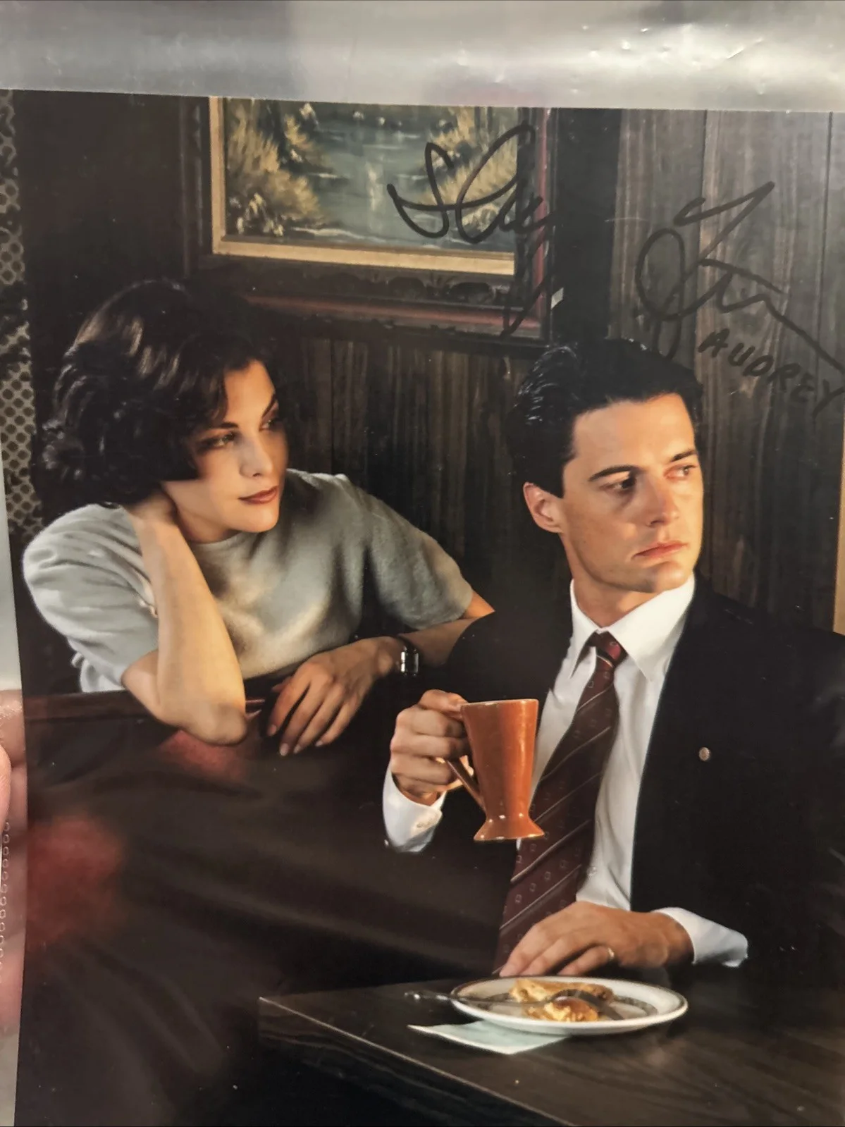 Sherilyn Fenn — Sherilyn Fenn Autograph Photo Twin Peaks