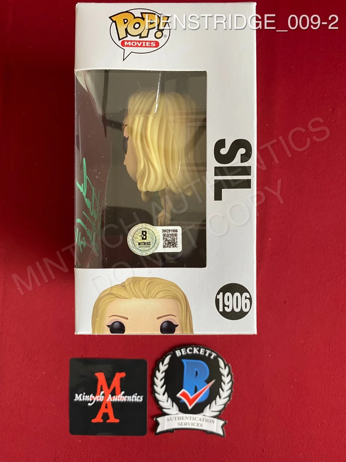 Natasha Henstridge — Natasha Henstridge autographed signed Species Sil Funko Pop #1906 JSA COA, изображение 2
