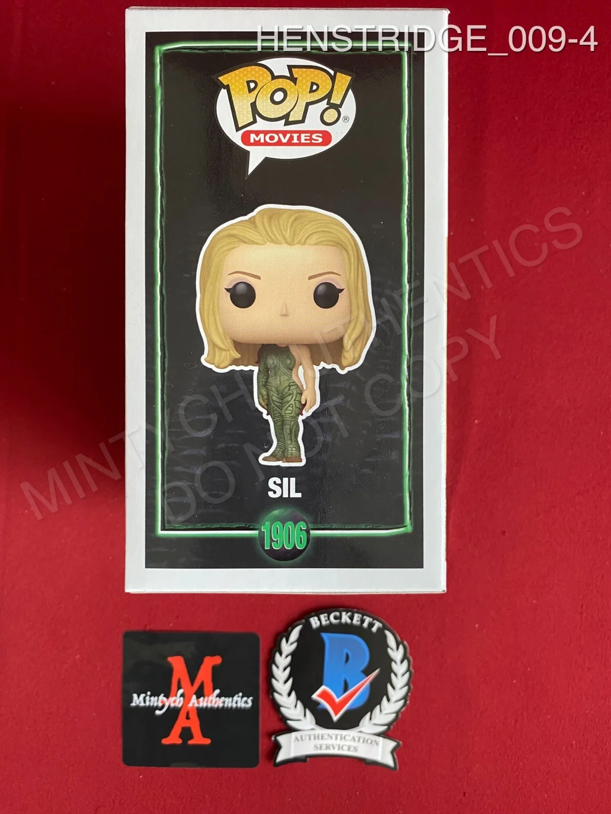 Natasha Henstridge — Natasha Henstridge autographed signed Species Sil Funko Pop #1906 JSA COA, изображение 4