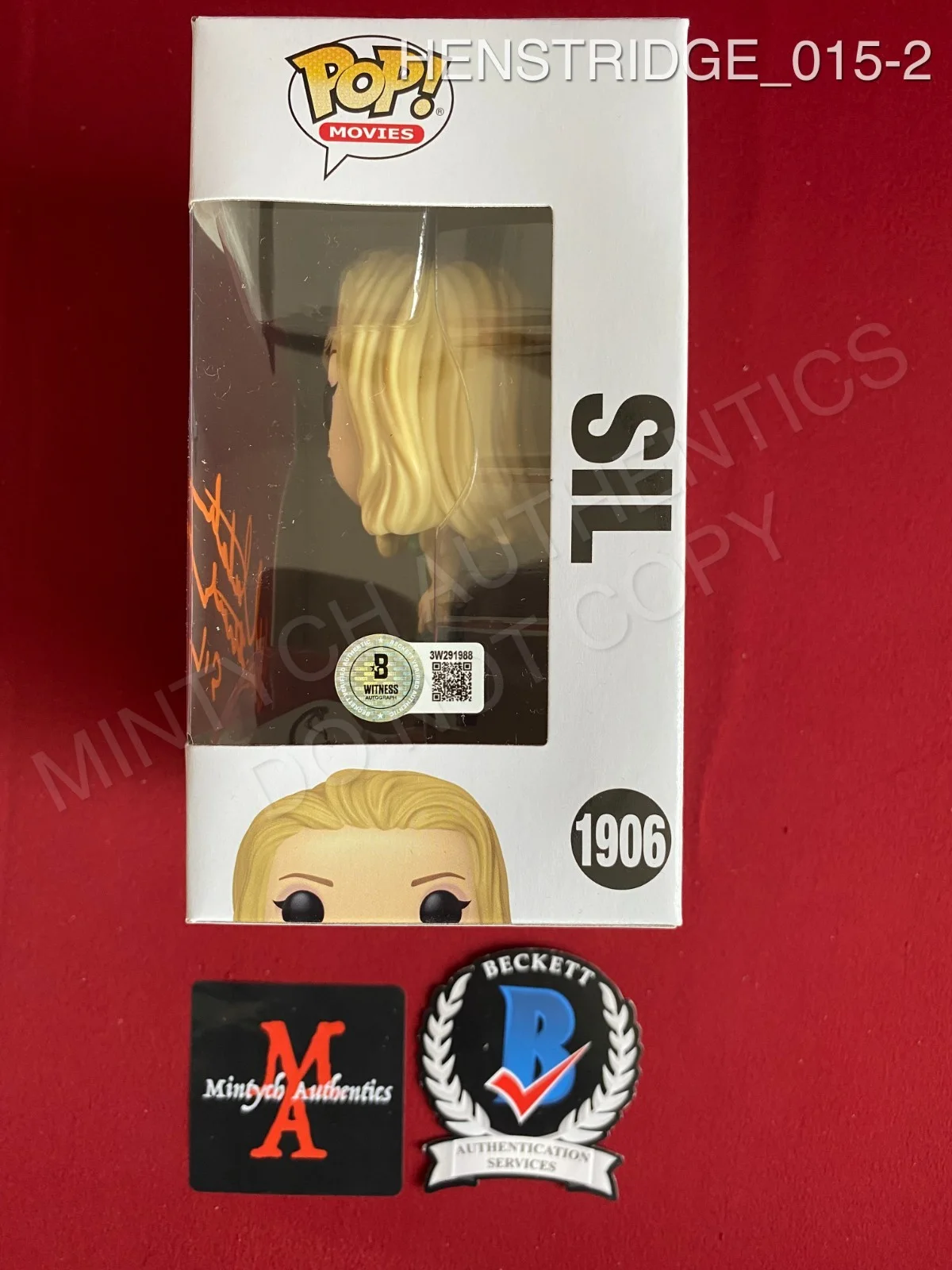 Natasha Henstridge — Natasha Henstridge autographed signed Species Sil Funko Pop #1906 JSA COA, изображение 2
