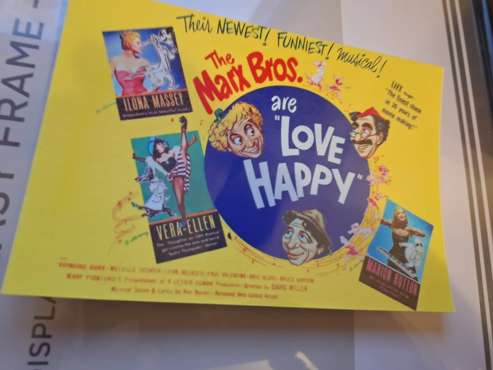 LOVE HAPPY 1949 Marx Brothers Marilyn Monroe Vintage Film Reproduction Postcard, изображение 2
