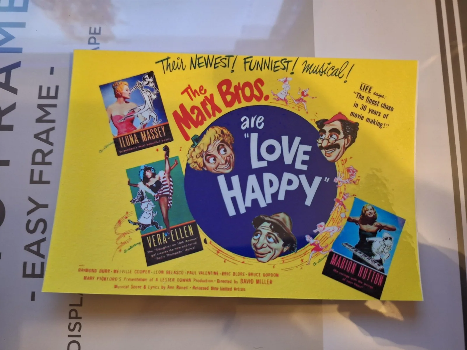 LOVE HAPPY 1949 Marx Brothers Marilyn Monroe Vintage Film Reproduction Postcard, изображение 4