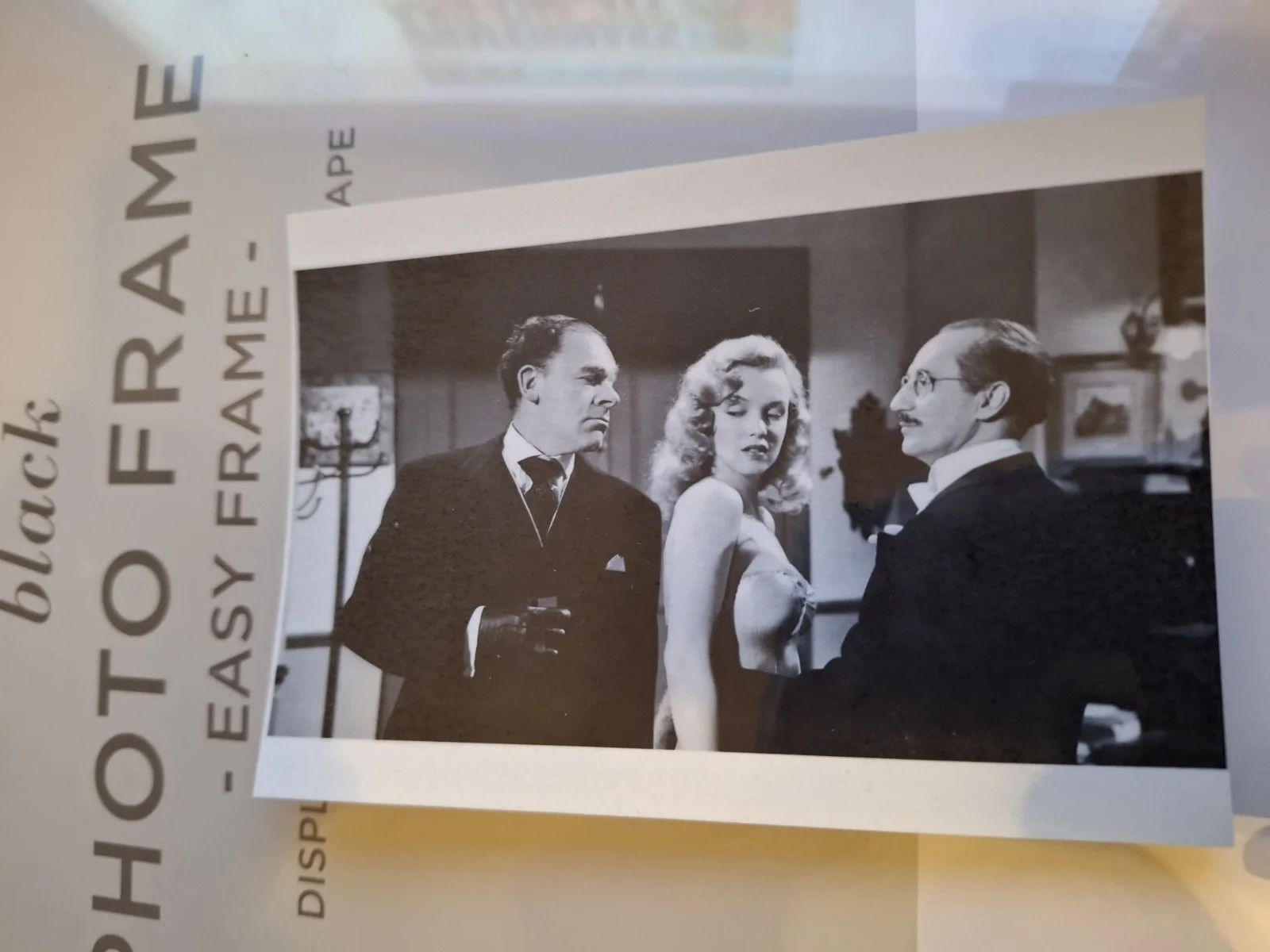 LOVE HAPPY 1949 Marx Brothers Marilyn Monroe Vintage Film Reproduction Postcard, изображение 2