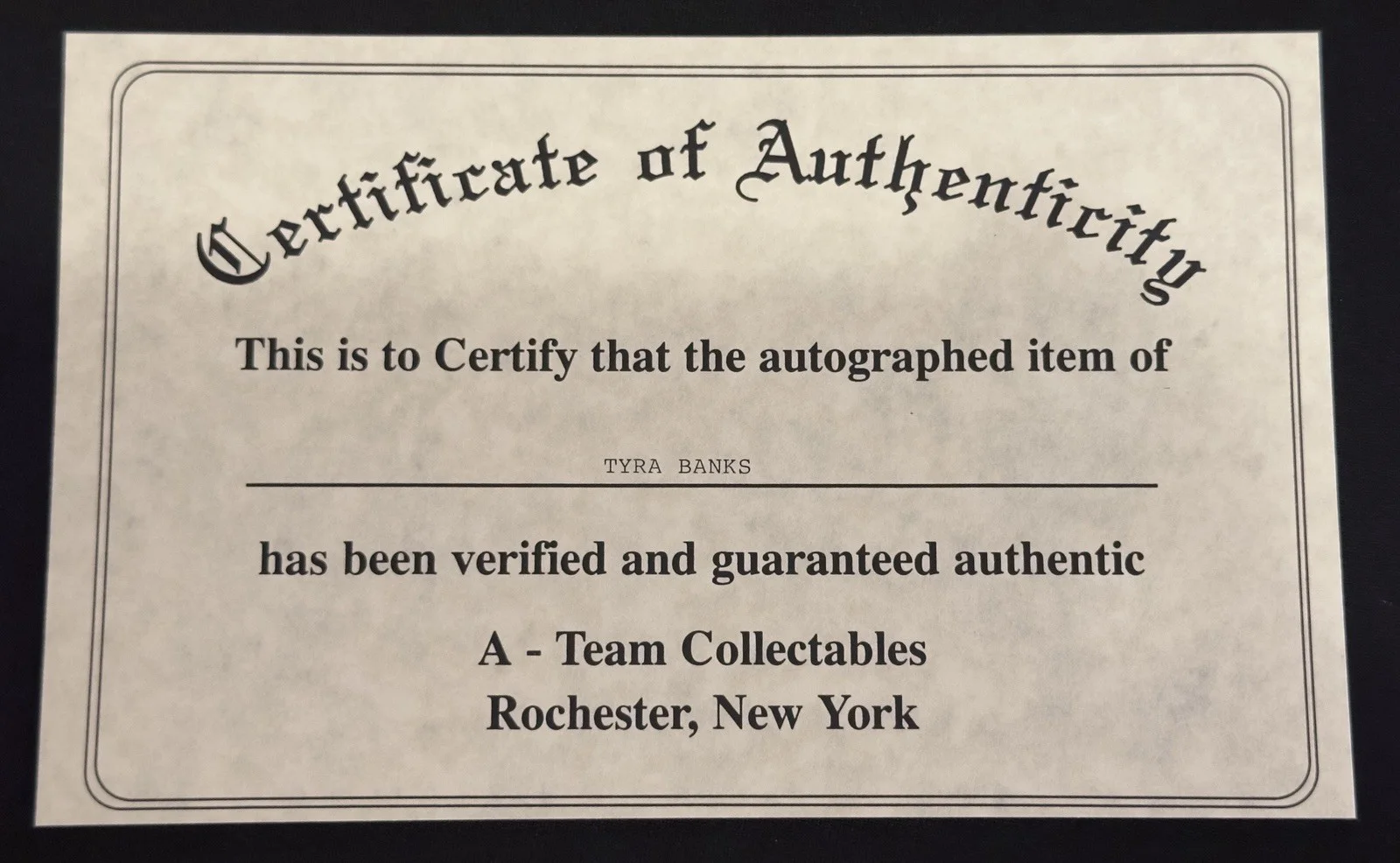 Tyra Banks — Tyra Banks Autographed 8x0 Photo with COA, изображение 4
