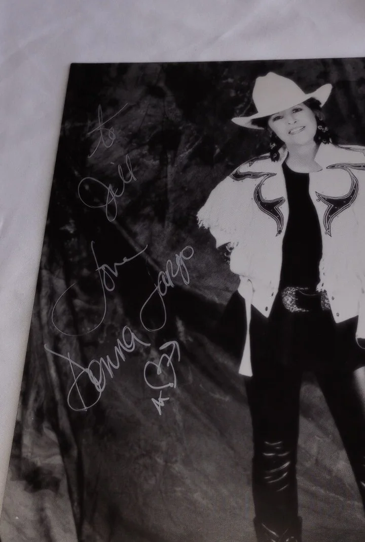 DONNA FARGO Signed Autographed 9x7 Photo Picture Country Music Artist Vintage, изображение 3