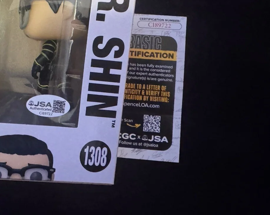 Randall Park — Randall Park SIGNED AUTOGRAPHED Aquaman Dr. Shin Funko Pop 1308 JSA COA, image 2