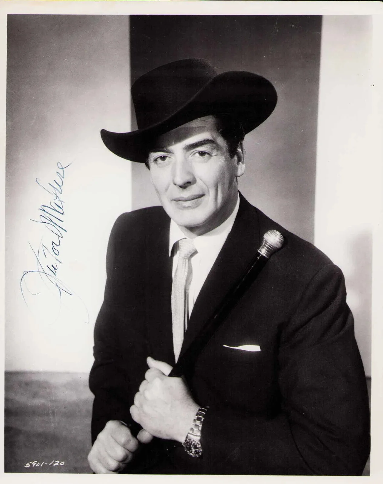 Victor Mature — Vintage Victor Mature Signed Photo 8 x 10 Black White Doc Holliday W/COA