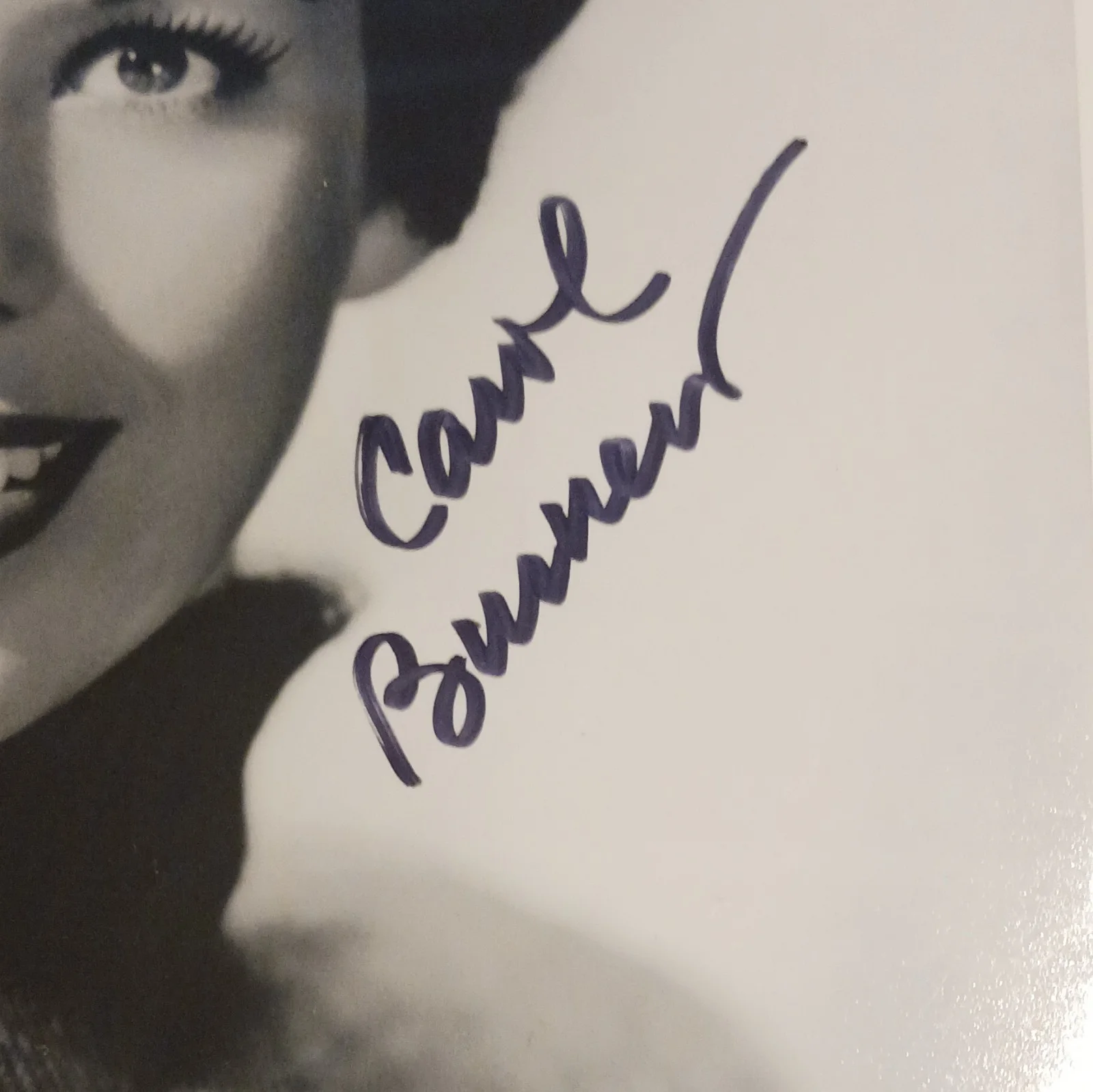 Carol Burnett — Carol Burnett Beckett Authenticated Signed Autographed Photo, image 2