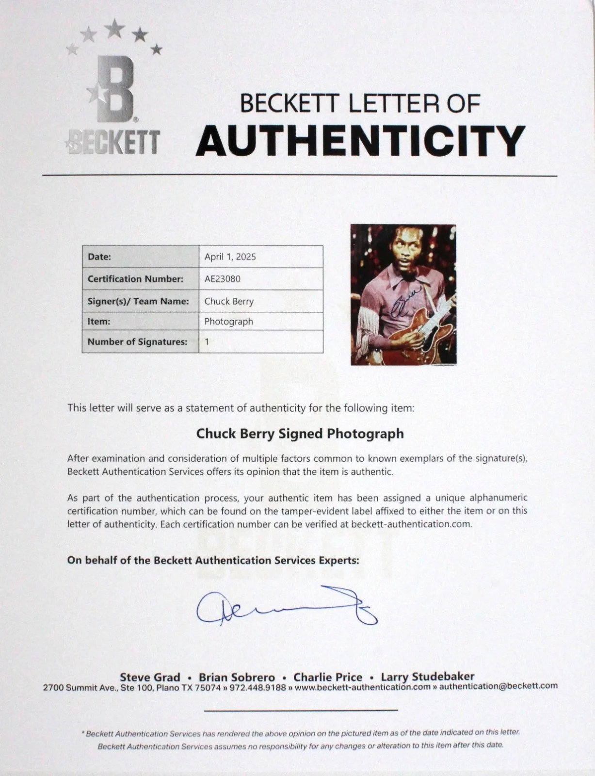 Chuck Berry Signed 10” x 8” Photograph (Beckett/BAS Authentication), image 2