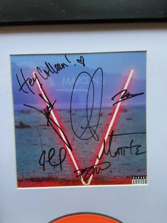 Maroon 5 JSA Signed Framed Autograph "V" CD Booklet Adam Levine, image 2