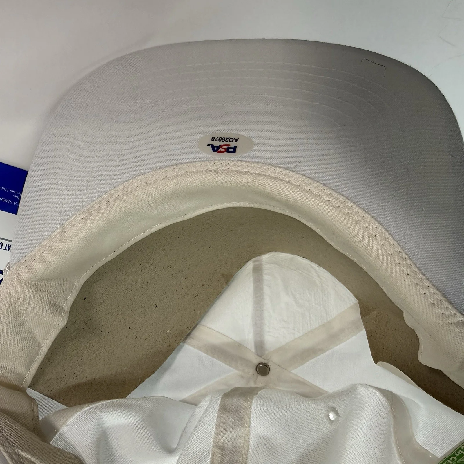 WILLIE NELSON 🏜️🇺🇸 Signed Hat Autograph RARE PSA COA, image 3