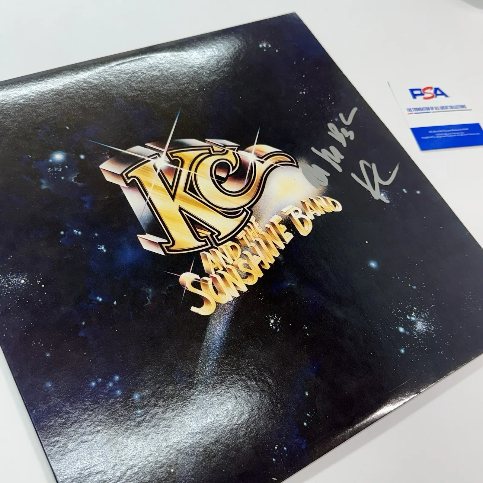 KC & The Sunshine Band 🪩 Signed Vinyl Album Autograph Harry Wayne Casey PSA, image 3