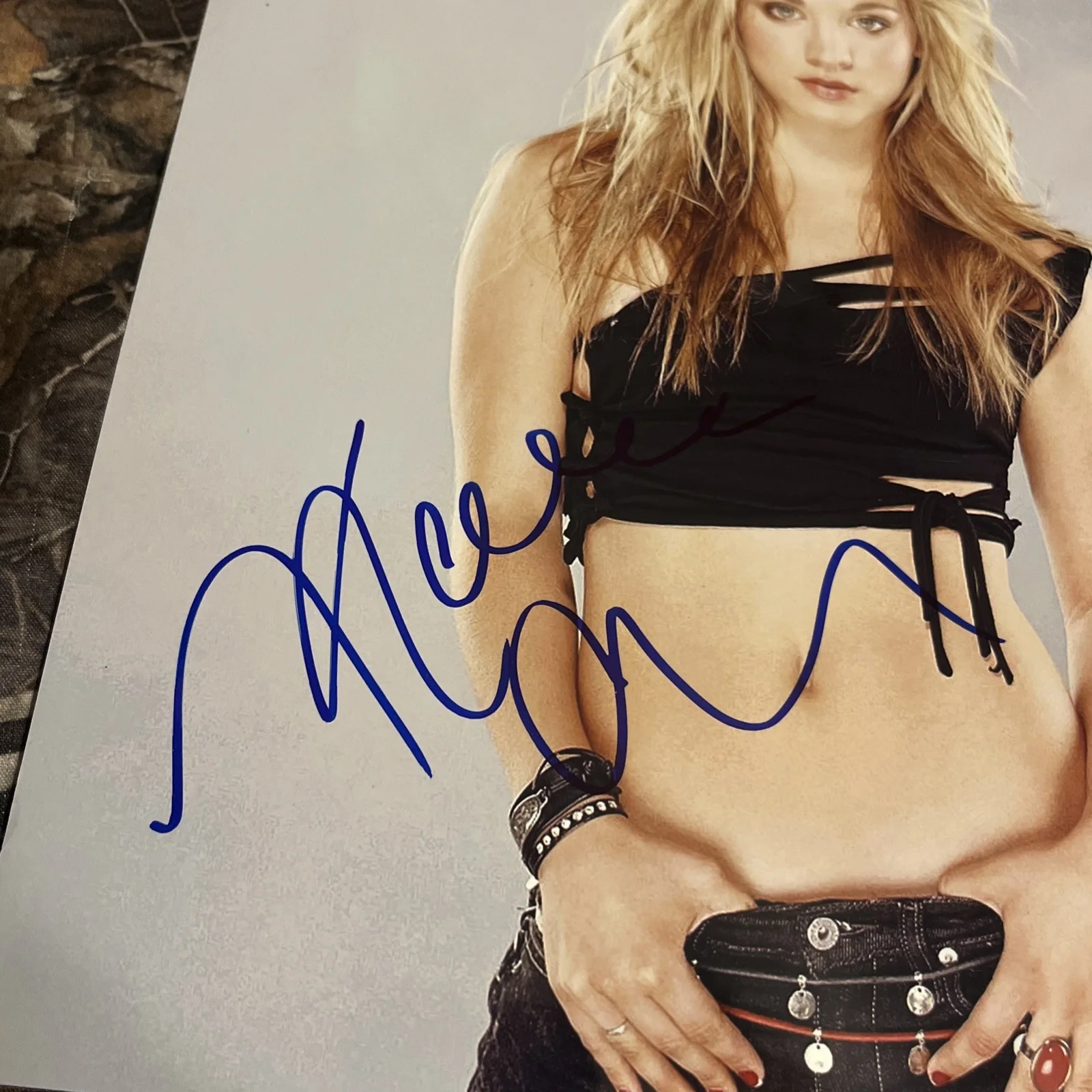 Kaley Cuoco — Kaley Cuoco Signed 8x10 Photo Autographed Picture plus COA, image 4