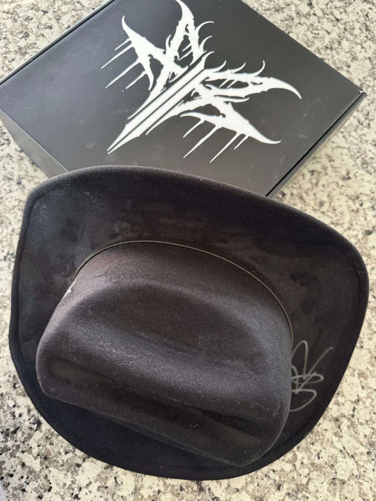 Falling In Reverse Ronnie Radke Signed Merch LOT Hat 3 2XL T-Shirts Lyric Sheet, image 4