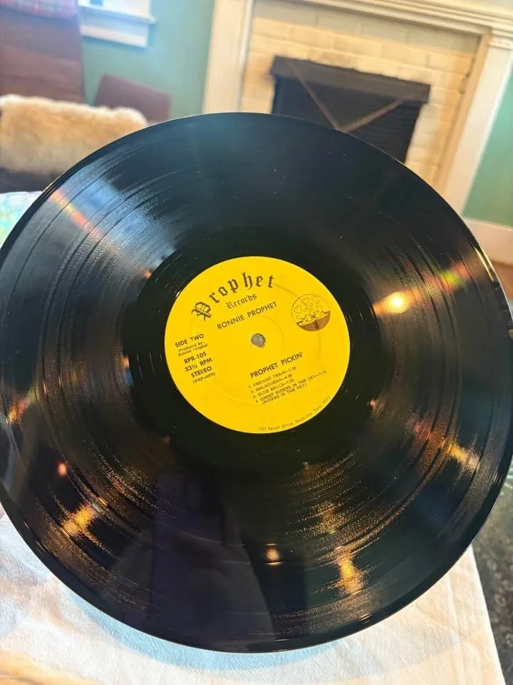 Vintage Signed Ronnie Prophet Record, Prophet Pickin', image 5
